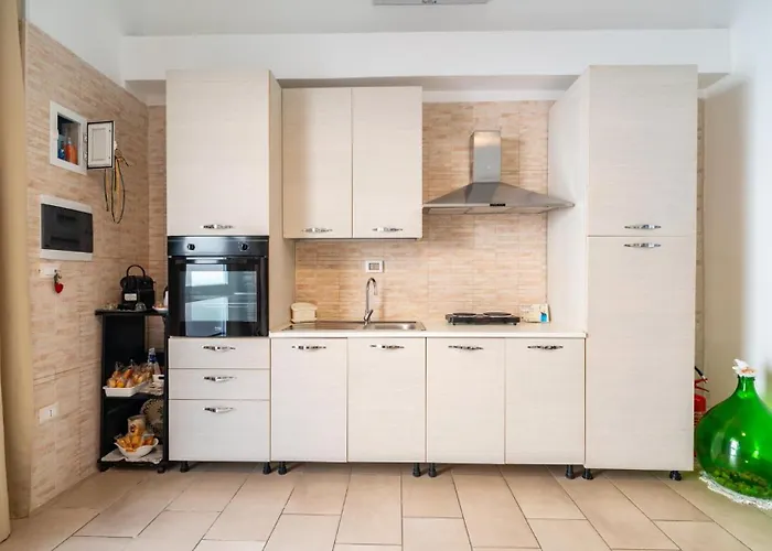 아파트 V&m Con Jacuzzi By Rentbeat 오스투니