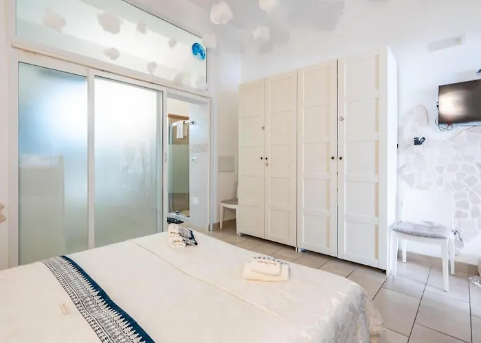V&m Con Jacuzzi By Rentbeat
