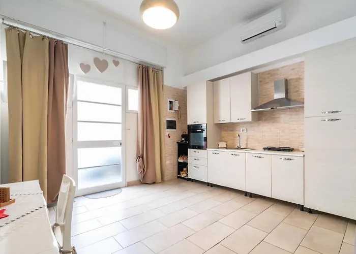 아파트 V&m Con Jacuzzi By Rentbeat 오스투니