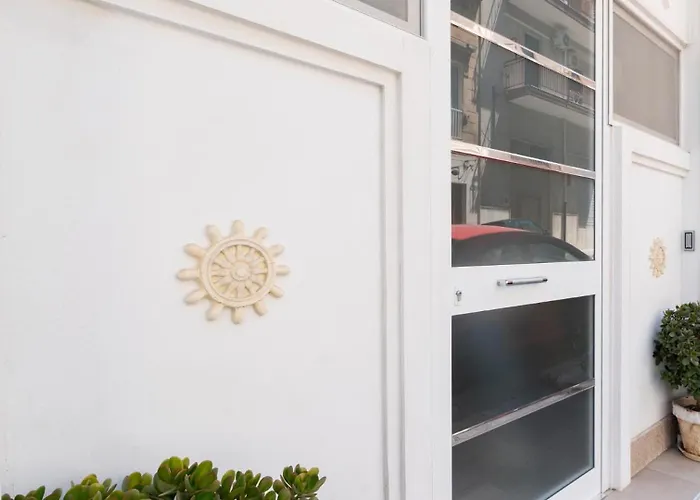 V&m Con Jacuzzi By Rentbeat 아파트 오스투니